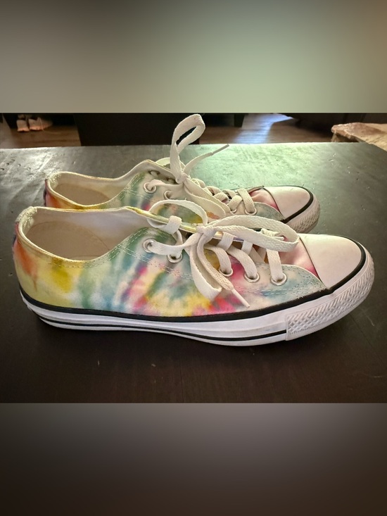 Converse All Stars Shoes - Tye dye converse women’s 7.5